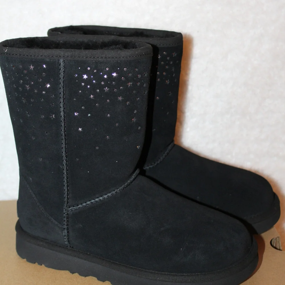 NEW UGG STARGIRL CLASSIC SHORT BLACK BOOTS‎ 6